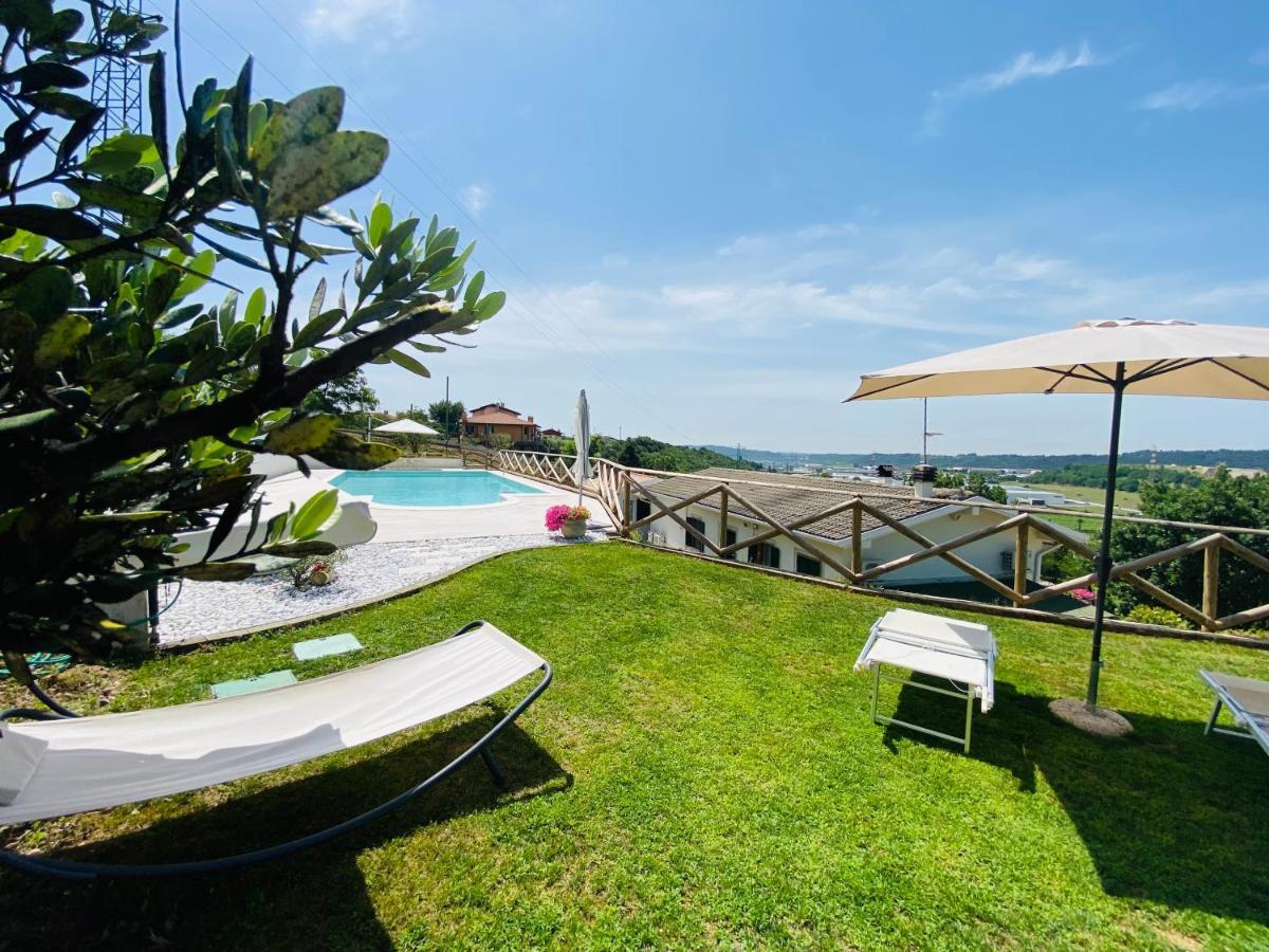 Villa Poggio Ulivo Pool-Apartments Rivoli Veronese Eksteriør billede