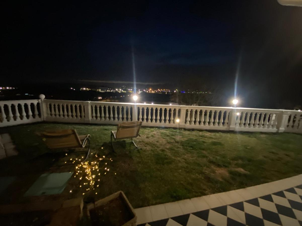 Villa Poggio Ulivo Pool-Apartments Rivoli Veronese Eksteriør billede