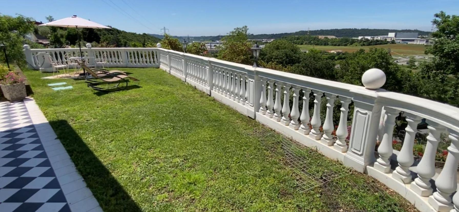 Villa Poggio Ulivo Pool-Apartments Rivoli Veronese Eksteriør billede